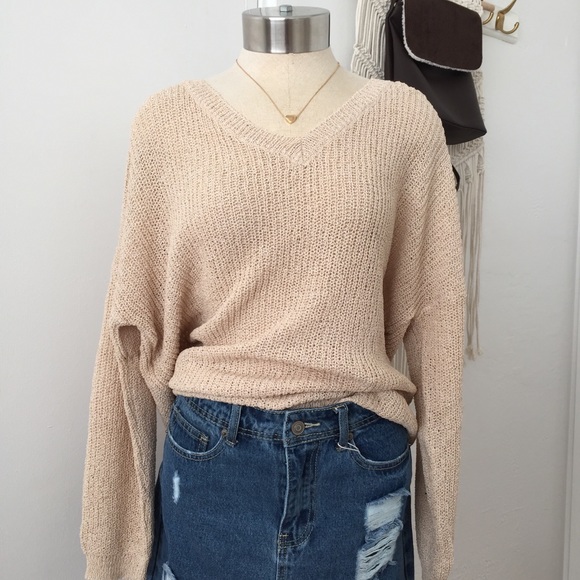 upstyleboutique Sweaters - ❗️One Left❗️NWT V-Neck Long Sleeve Sweater